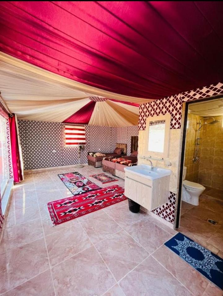 Wadi Rum Camp Stars & Jeep Tour Hotel ภายนอก รูปภาพ