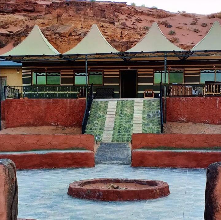 Wadi Rum Camp Stars & Jeep Tour Hotel ภายนอก รูปภาพ